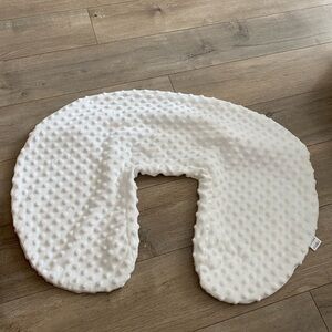FREE WITH PURCHASE Nursing Pillow Cover Breastfeeding Ultra Snug white velour